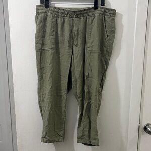 Women’s Olive Green Casual Pants